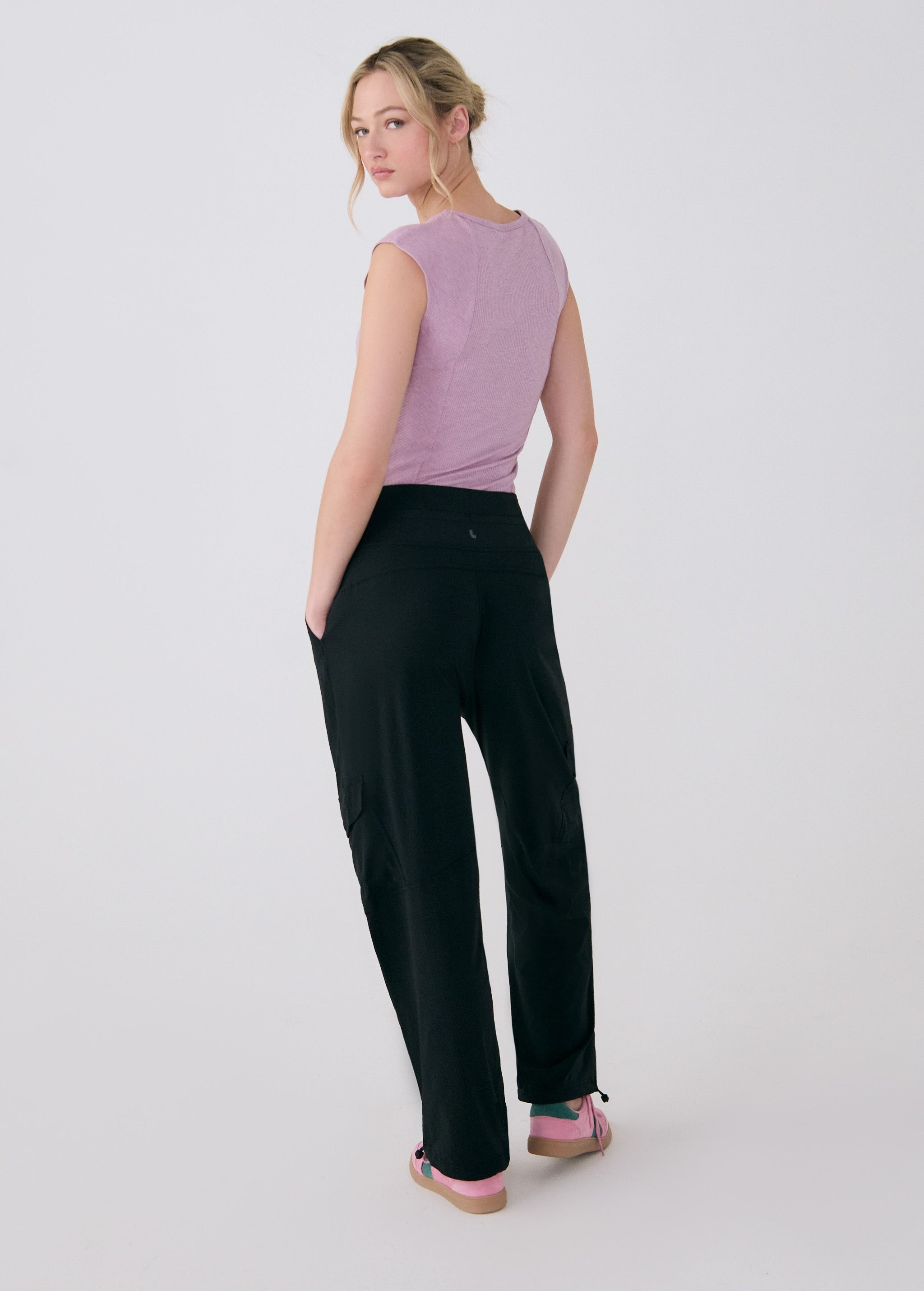 Women's Momentum Cargo Pant